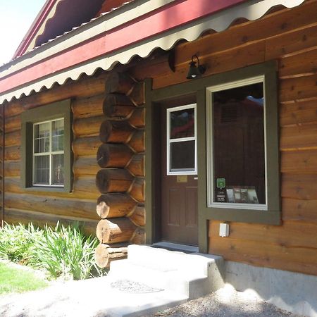 Historic Tamarack Lodge Hungry Horse Екстер'єр фото