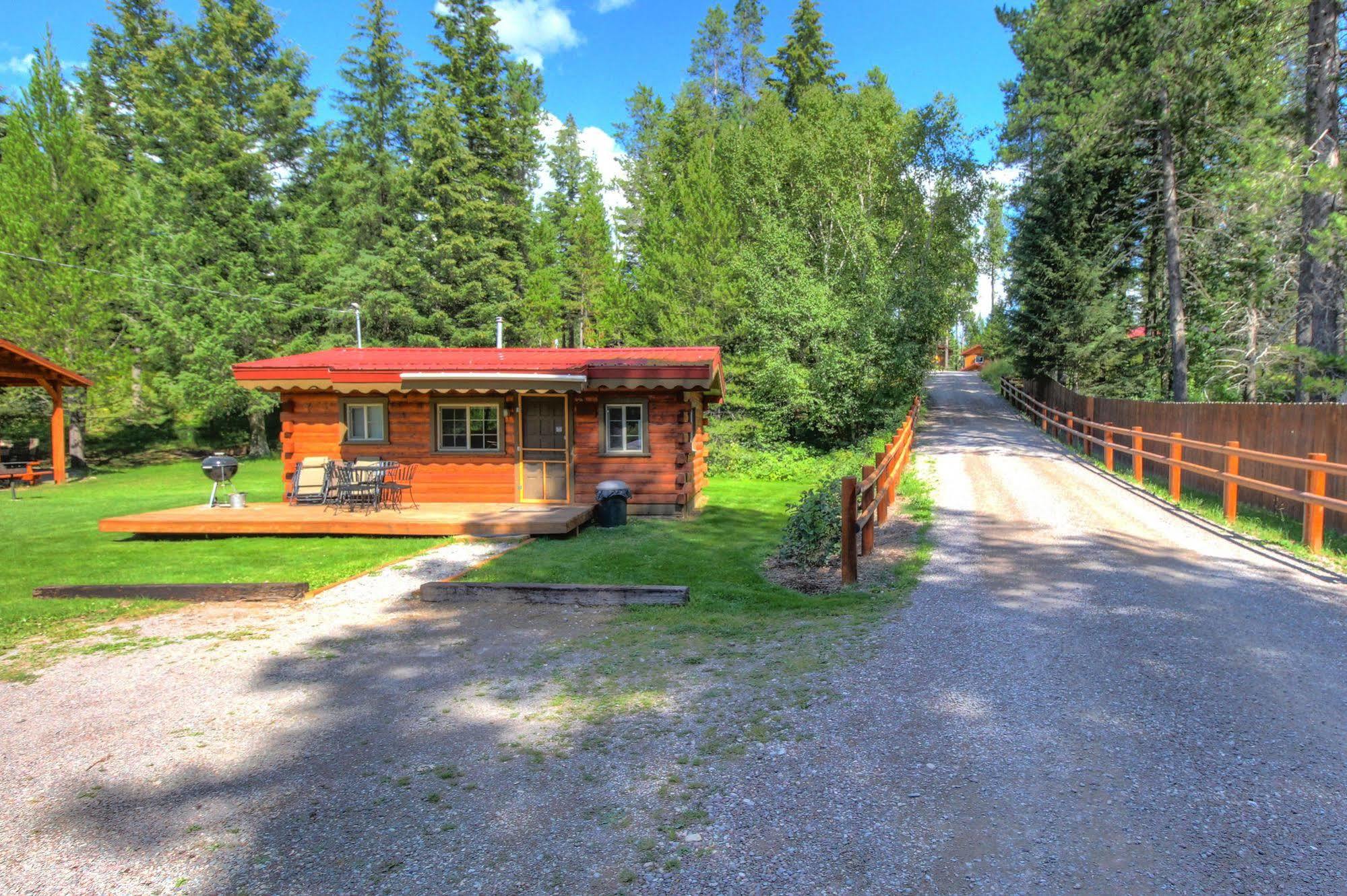 Historic Tamarack Lodge Hungry Horse Екстер'єр фото