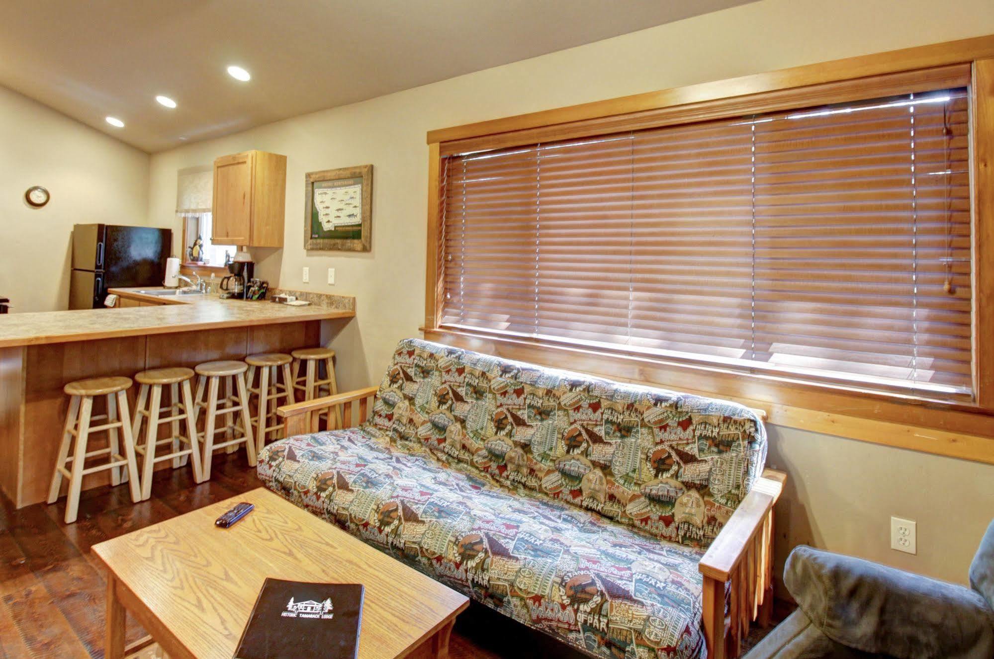 Historic Tamarack Lodge Hungry Horse Екстер'єр фото