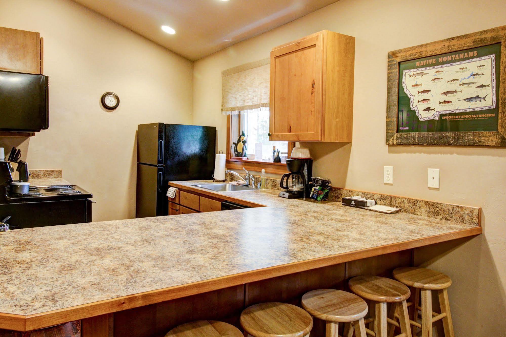 Historic Tamarack Lodge Hungry Horse Екстер'єр фото